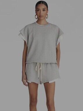 💥KBB by KAHLANA The Layered Crew Sweatshirt Heather Gray XS NWT SOLD OUT